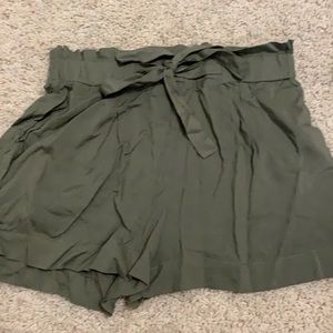 Forever 11 green shorts